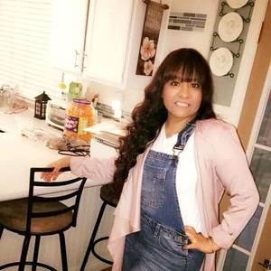 Meet your Posher, Maricela